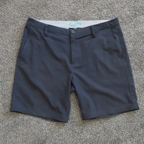 Tori Richard Short Gray Tradewind Technology Performance Stretch 36 - Picture 1 of 6